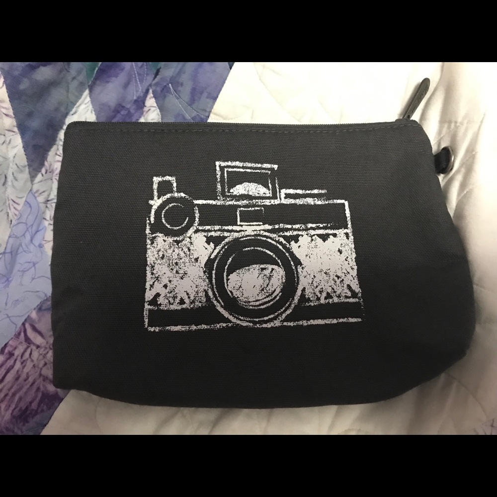 Thirty One Mini Zipper Pouch Camera